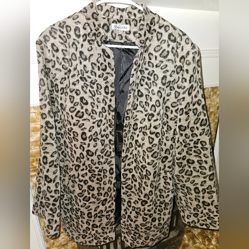 Lucy Avenue Animal Print Jacket, NWOT, 3X